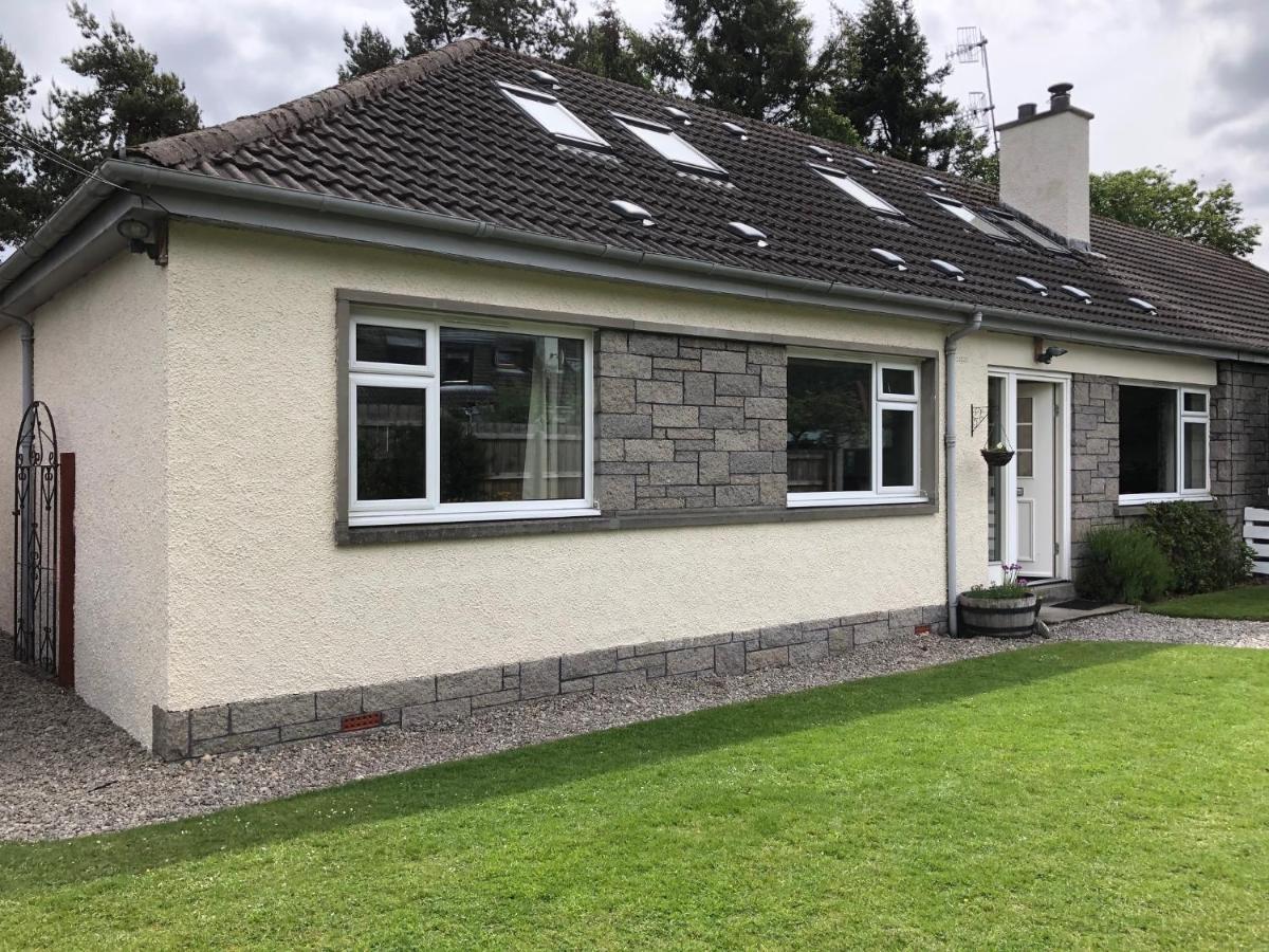 Villa 21 Craig Na Gower Avenue Aviemore Exterior foto
